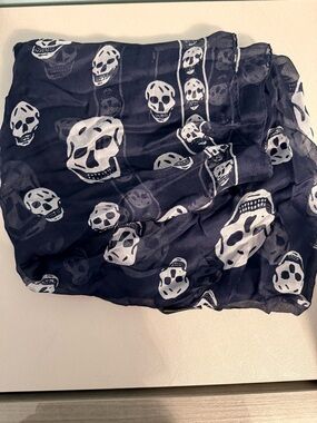 Alexander McQueen Skull Silk Scarf